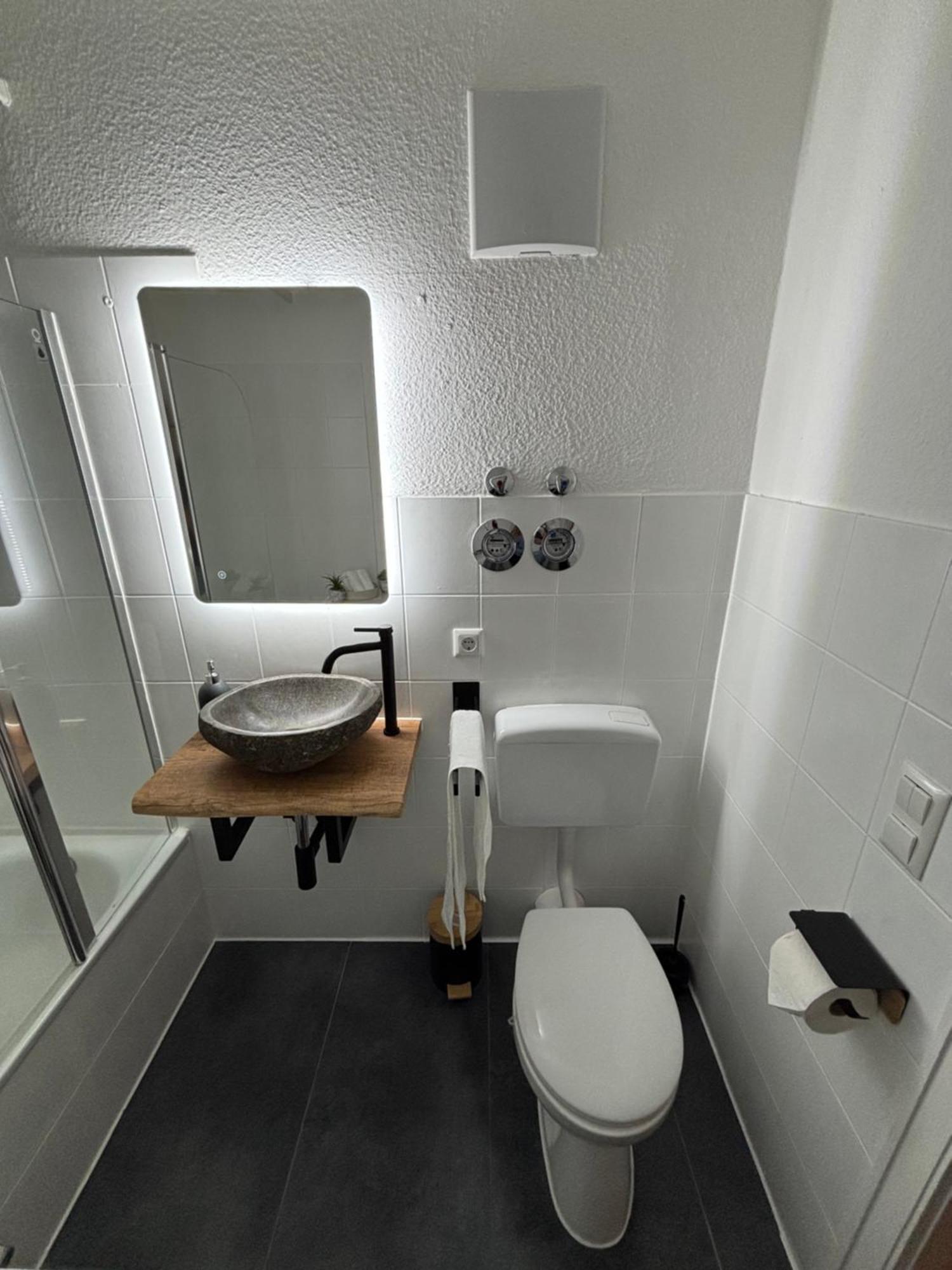 Stadtnahe 2-zimmer-wohnung In Lubeck
