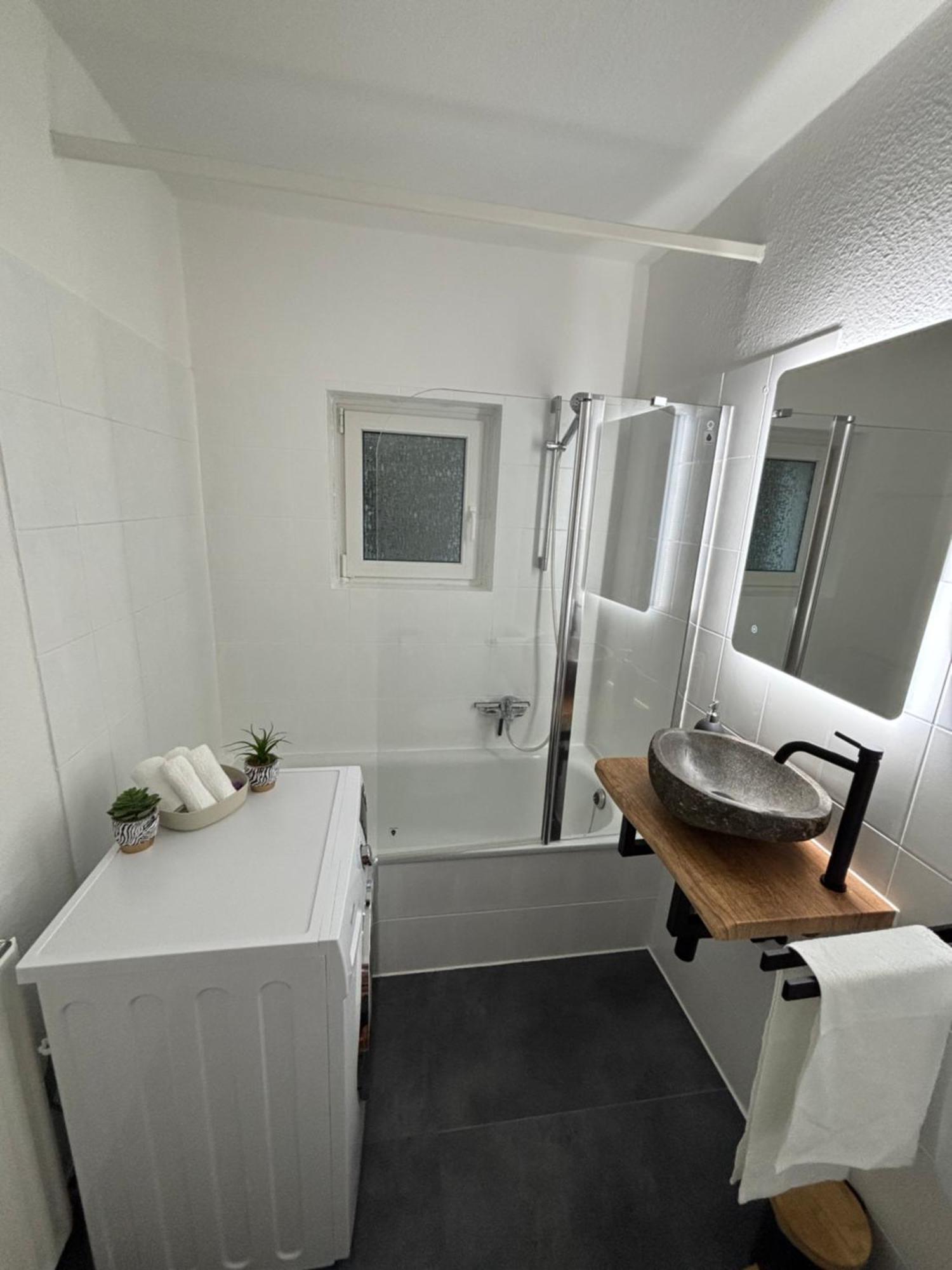 Stadtnahe 2-zimmer-wohnung In